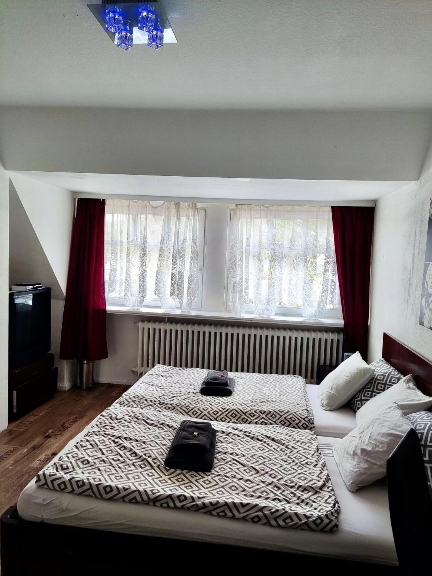 Pension Zum Burggrafen Дельменхорст Экстерьер фото