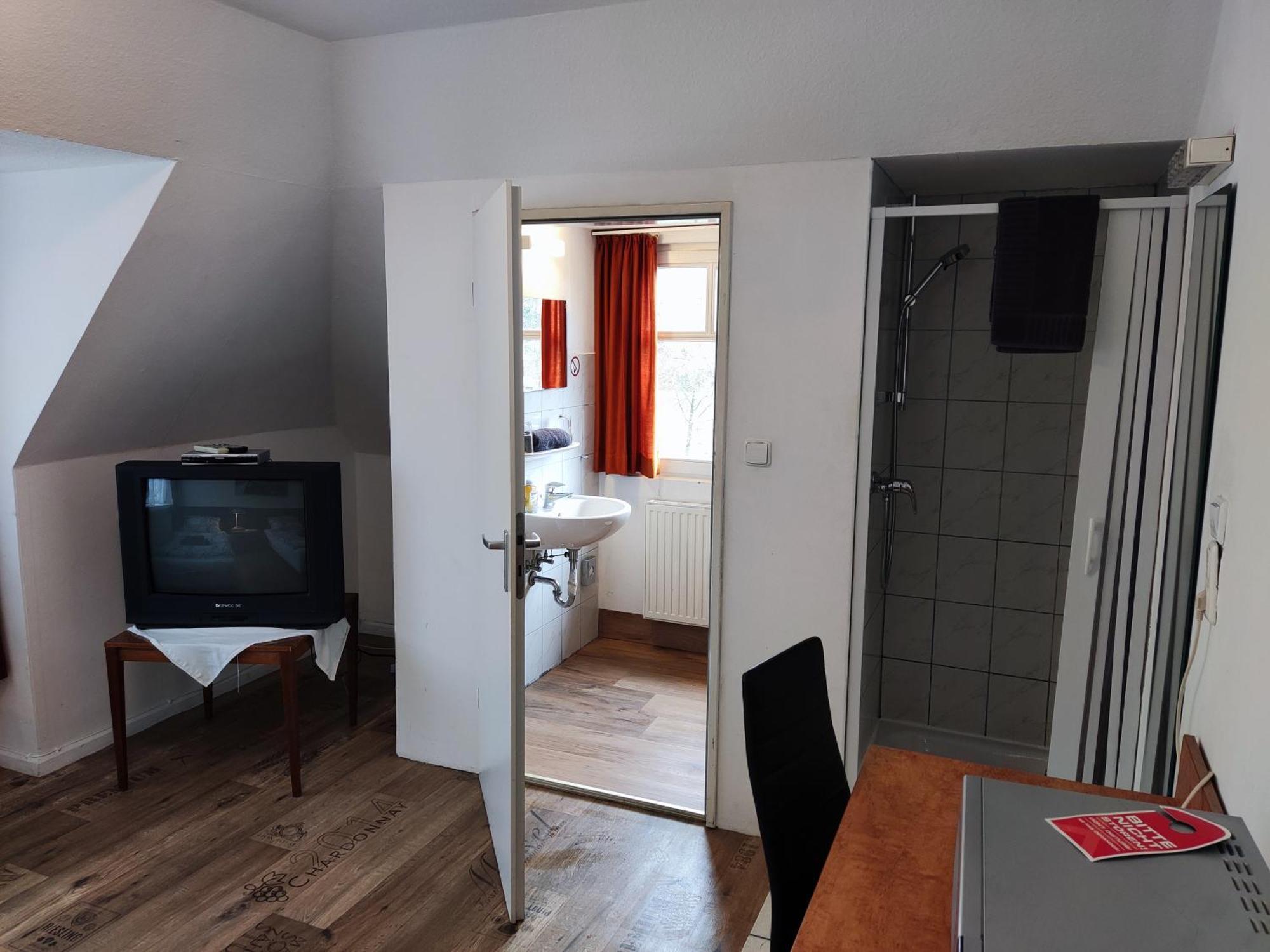 Pension Zum Burggrafen Дельменхорст Экстерьер фото
